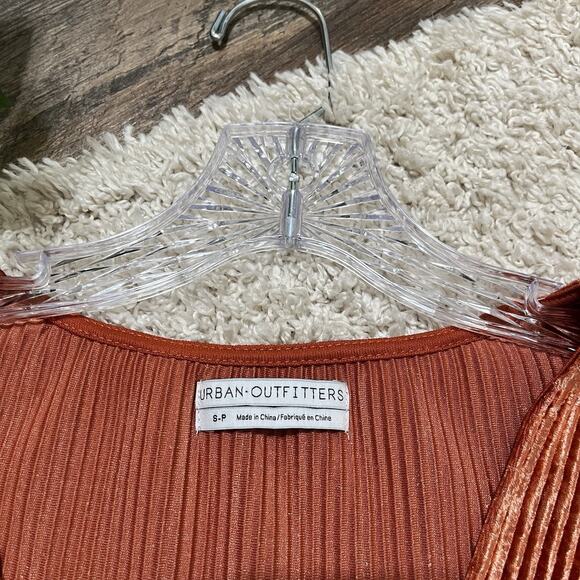 Urban Outfitters Size Small Orange Velvet Ribbed V Neck Cropped Peplum Top - Picture 5 of 7